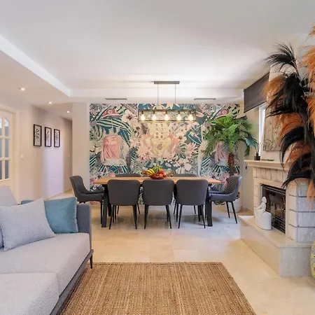 Luxurious With Communal Pool Near The Sea 빌라 알리칸테