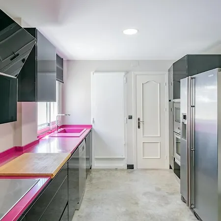 Luxurious With Communal Pool Near The Sea 阿利坎特